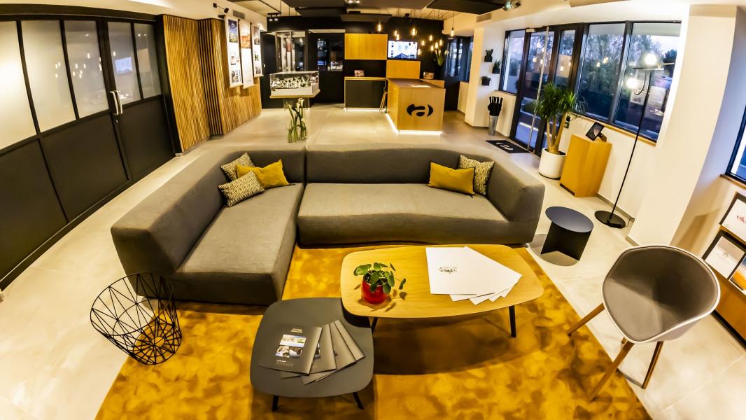 Espace Angelotti, Le Red Line, 85 Avenue Georges Frêche, 34170 Castelnau-le-Lez